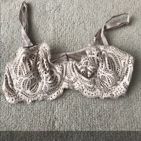 VS DREAM ANGELS FLORAL LACE BRA 34C - Picture 1 of 1